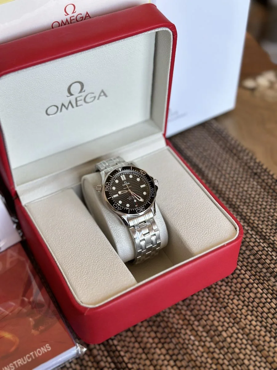 Omega Seamaster Diver 300m Black Dial — снимка 3