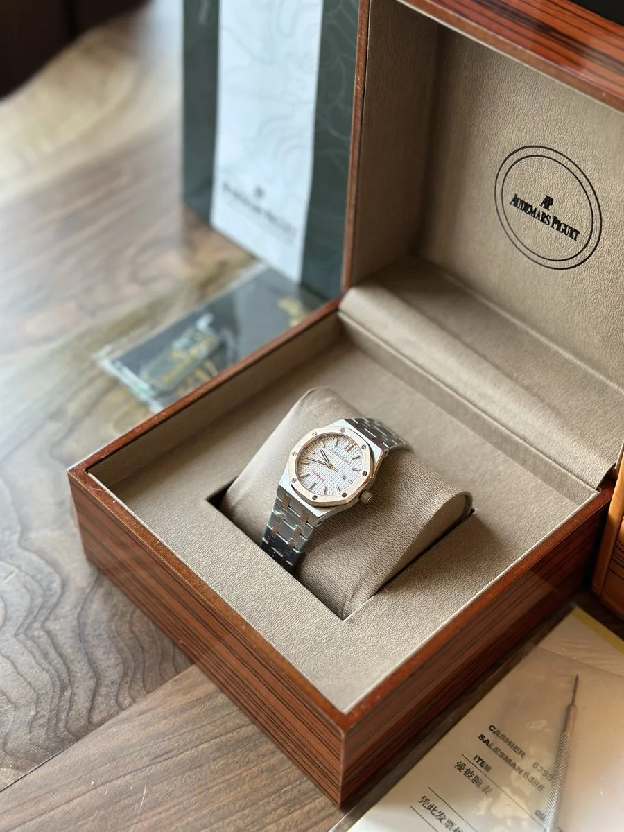 Audemars Piguet Royal Oak 33 mm Quartz - ДАМСКИ МОДЕЛ. — снимка 4