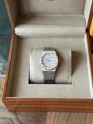Audemars Piguet Royal Oak 33 mm Quartz - ДАМСКИ МОДЕЛ.
