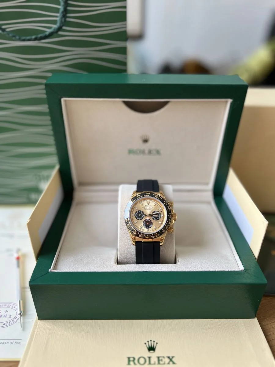 Rolex Daytona Cosmograph Gold And Black 40 mm Rubber — снимка 2