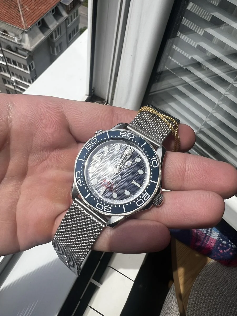Omega Seamaster “James Bond 007” Blue 42 mm — снимка 7