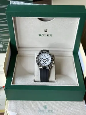 Rolex Daytona Cosmograph “Panda” Rubber Strap 40mm