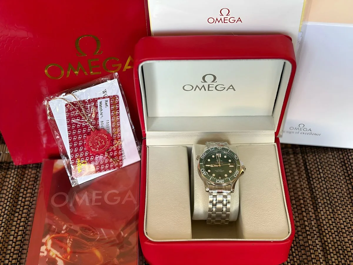 Omega Seamaster Diver 300 m Green — снимка 3
