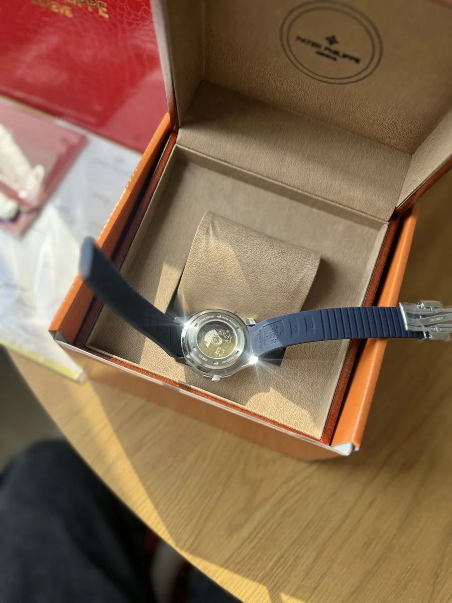 Patek Philippe Aquanaut Blue 40 mm — снимка 5