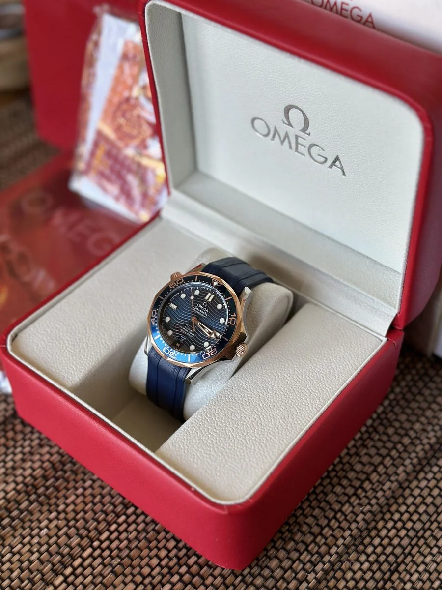 Omega Seamaster Diver 300M 42mm — снимка 2