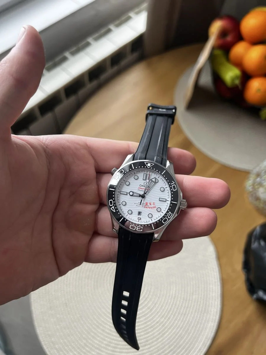 Omega Seamaster Diver 300M White Dial Rubber Strap 42 mm — снимка 5