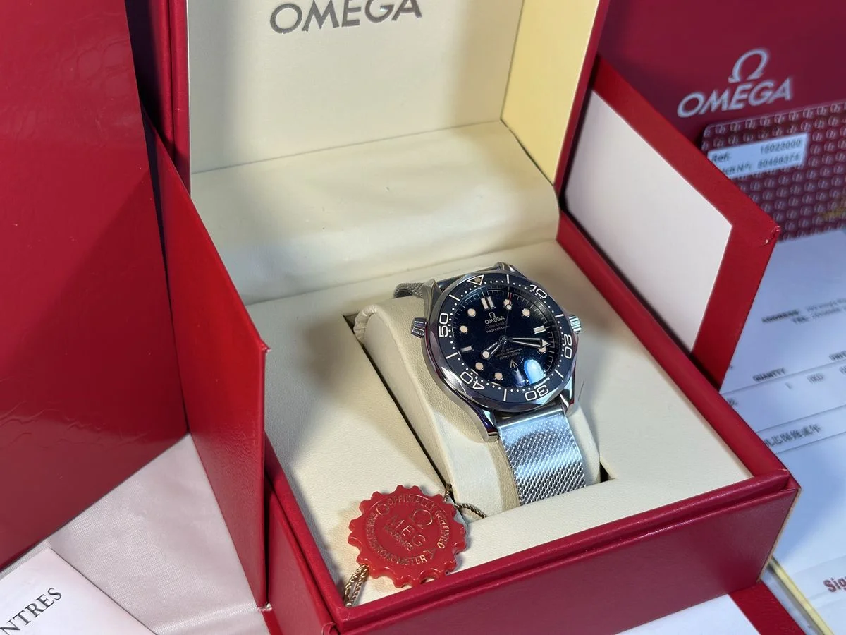 Omega Seamaster Diver 300m “James Bond 007” 42 mm — снимка 3