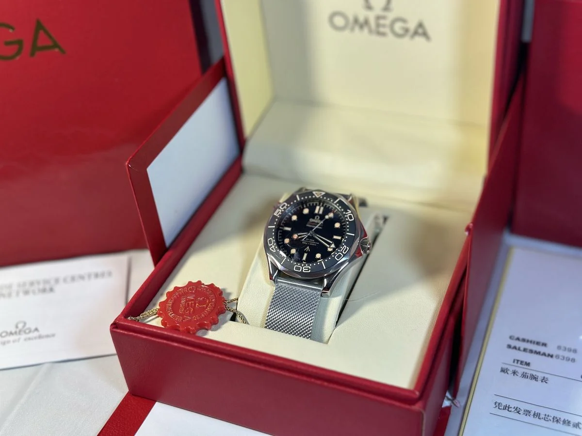 Omega Seamaster Diver 300m “James Bond 007” 42 mm — снимка 4