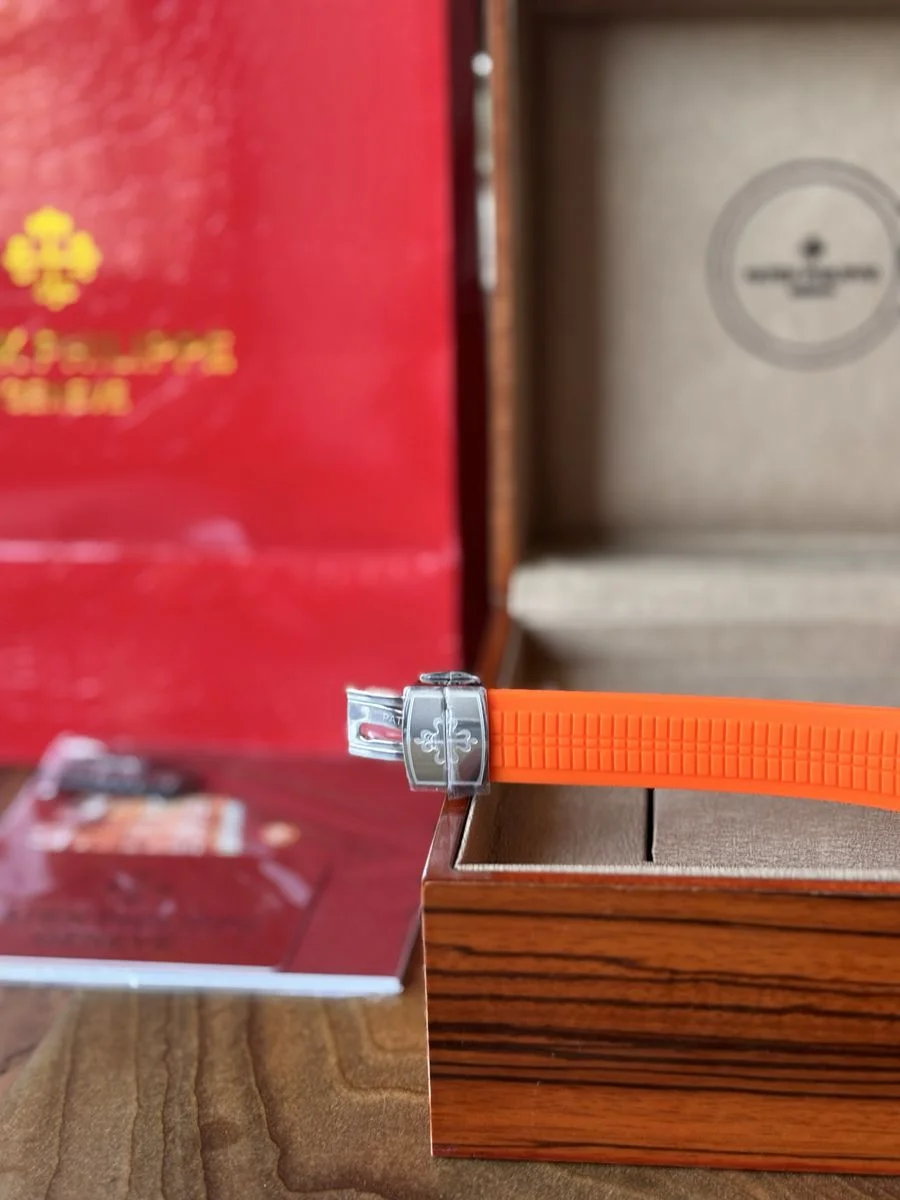 Patek Philippe Aquanaut Orange 40 mm — снимка 6
