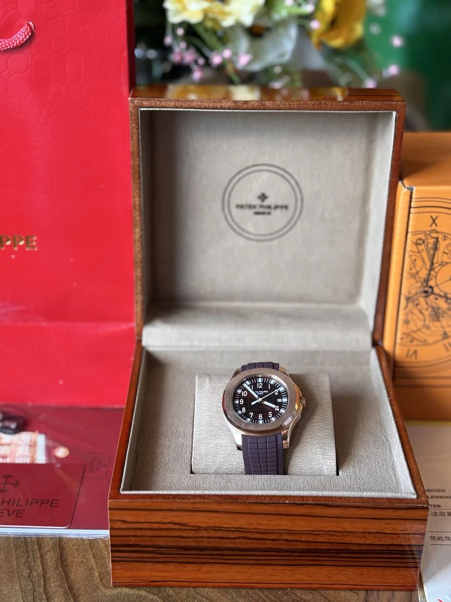 Patek Philippe Aquanaut Rose Gold 40 mm — снимка 3