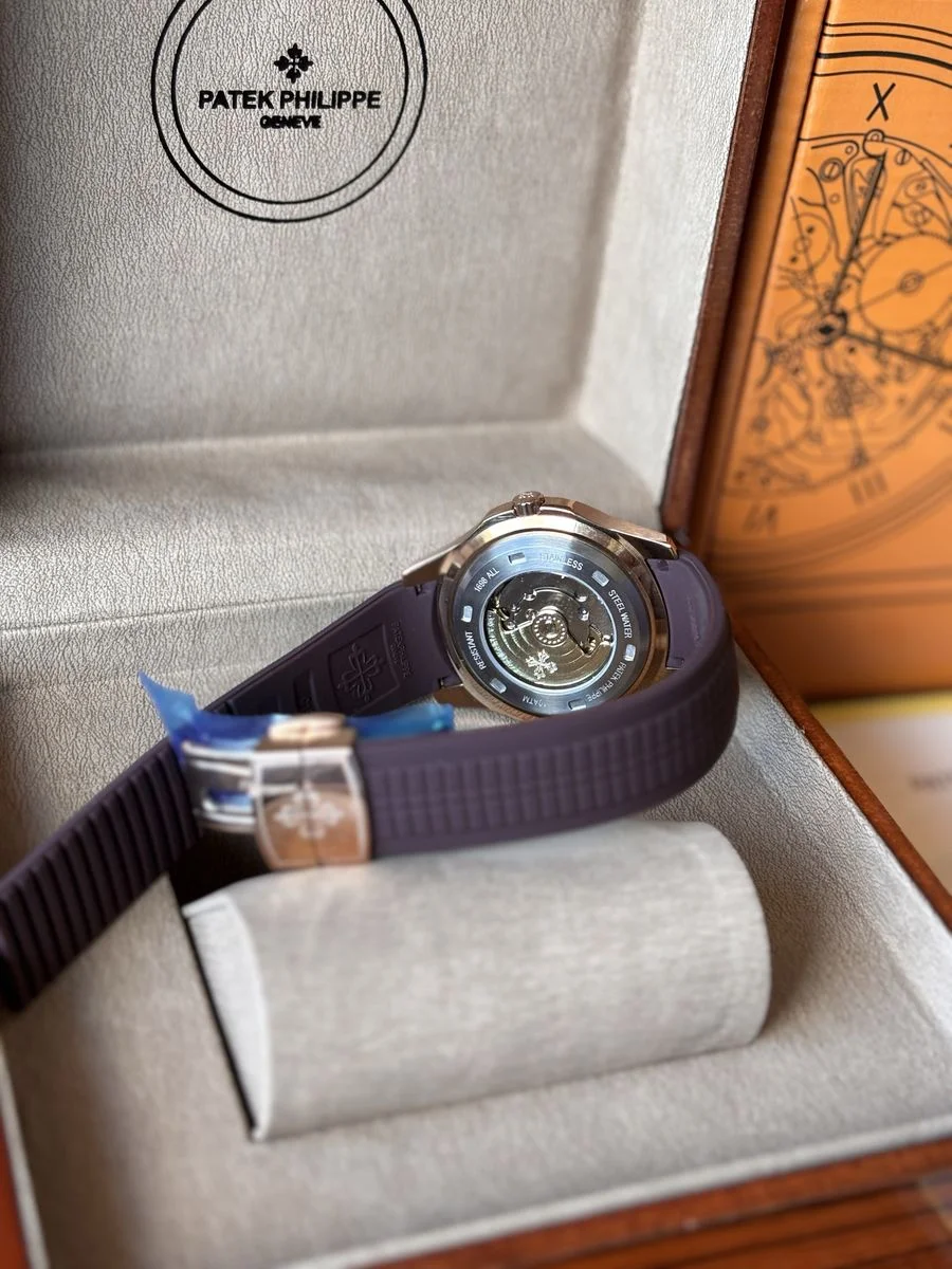 Patek Philippe Aquanaut Rose Gold 40 mm — снимка 5