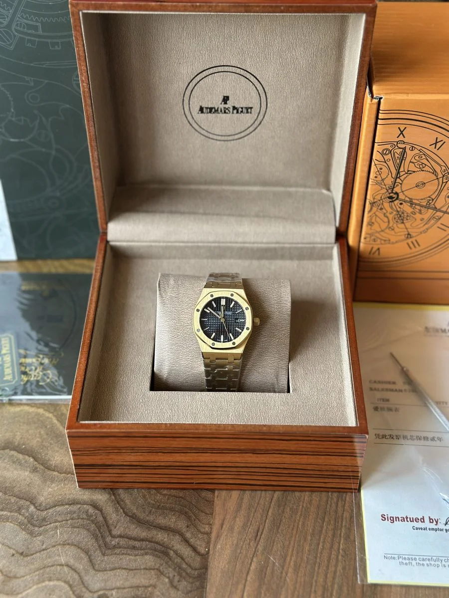 Audemars Piguet Royal Oak Quartz 33 mm - ДАМСКИ МОДЕЛ — снимка 3