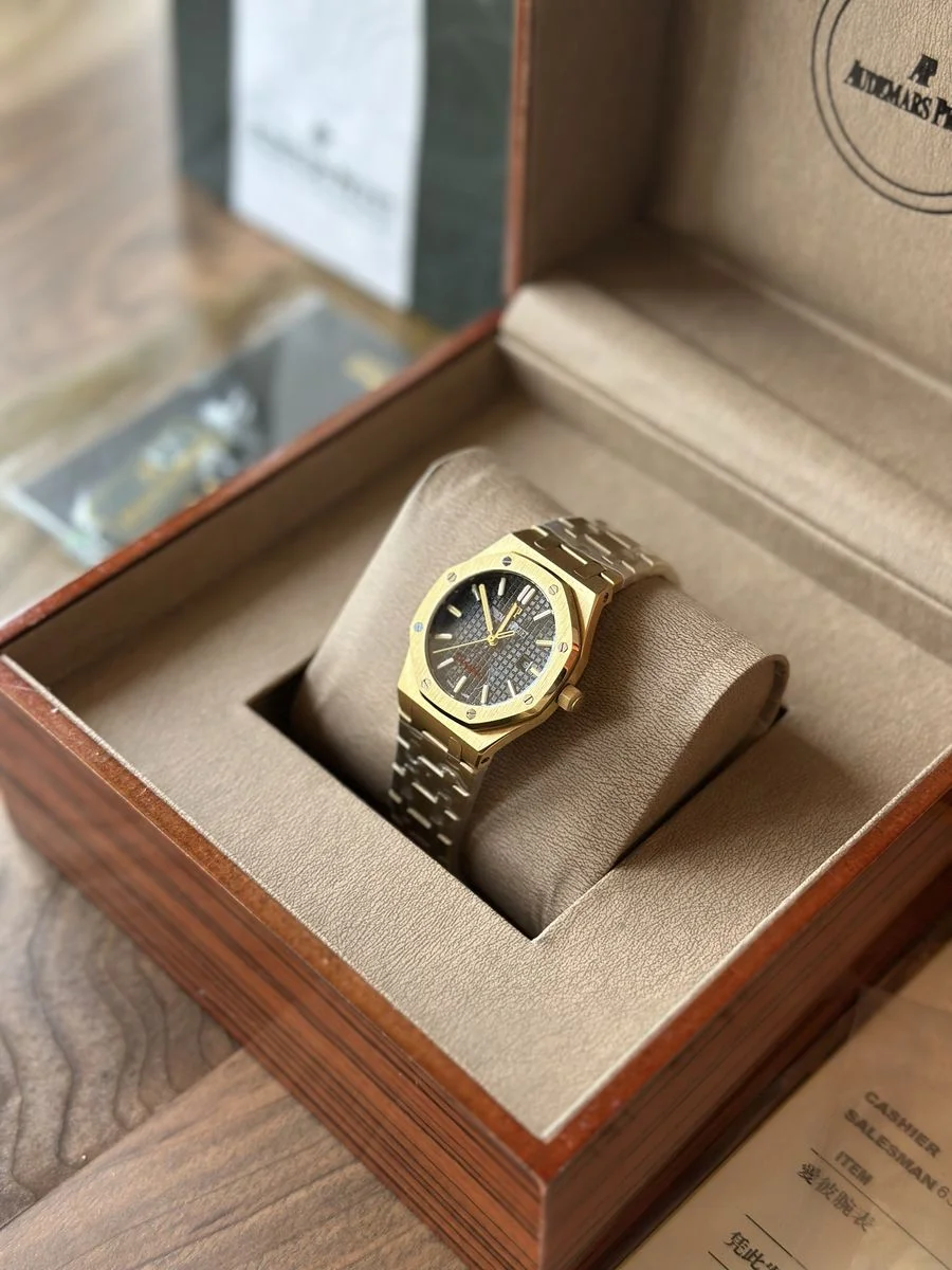 Audemars Piguet Royal Oak Quartz 33 mm - ДАМСКИ МОДЕЛ — снимка 4