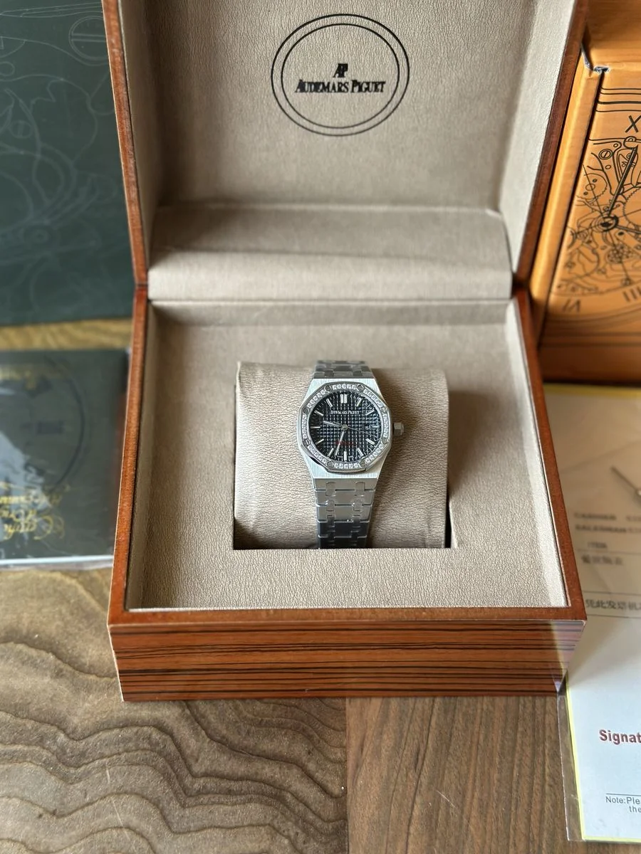 Audemars Piguet Royal Oak Quartz 33 mm - ДАМСКИ МОДЕЛ — снимка 2