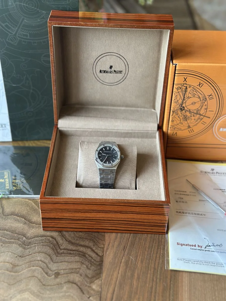 Audemars Piguet Royal Oak Quartz 33 mm - ДАМСКИ МОДЕЛ — снимка 3