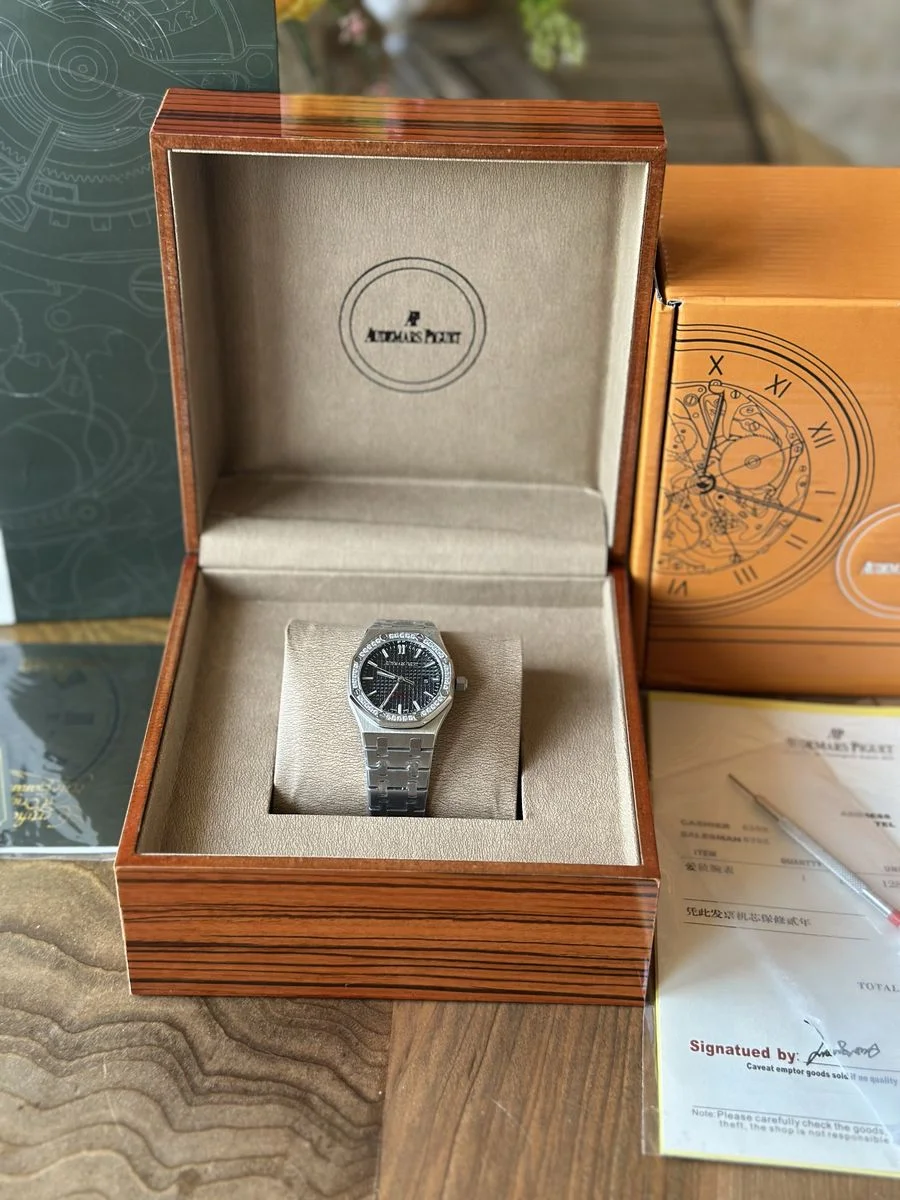 Audemars Piguet Royal Oak Quartz 33 mm - ДАМСКИ МОДЕЛ — снимка 4