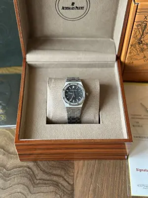 Audemars Piguet Royal Oak Quartz 33 mm - ДАМСКИ МОДЕЛ
