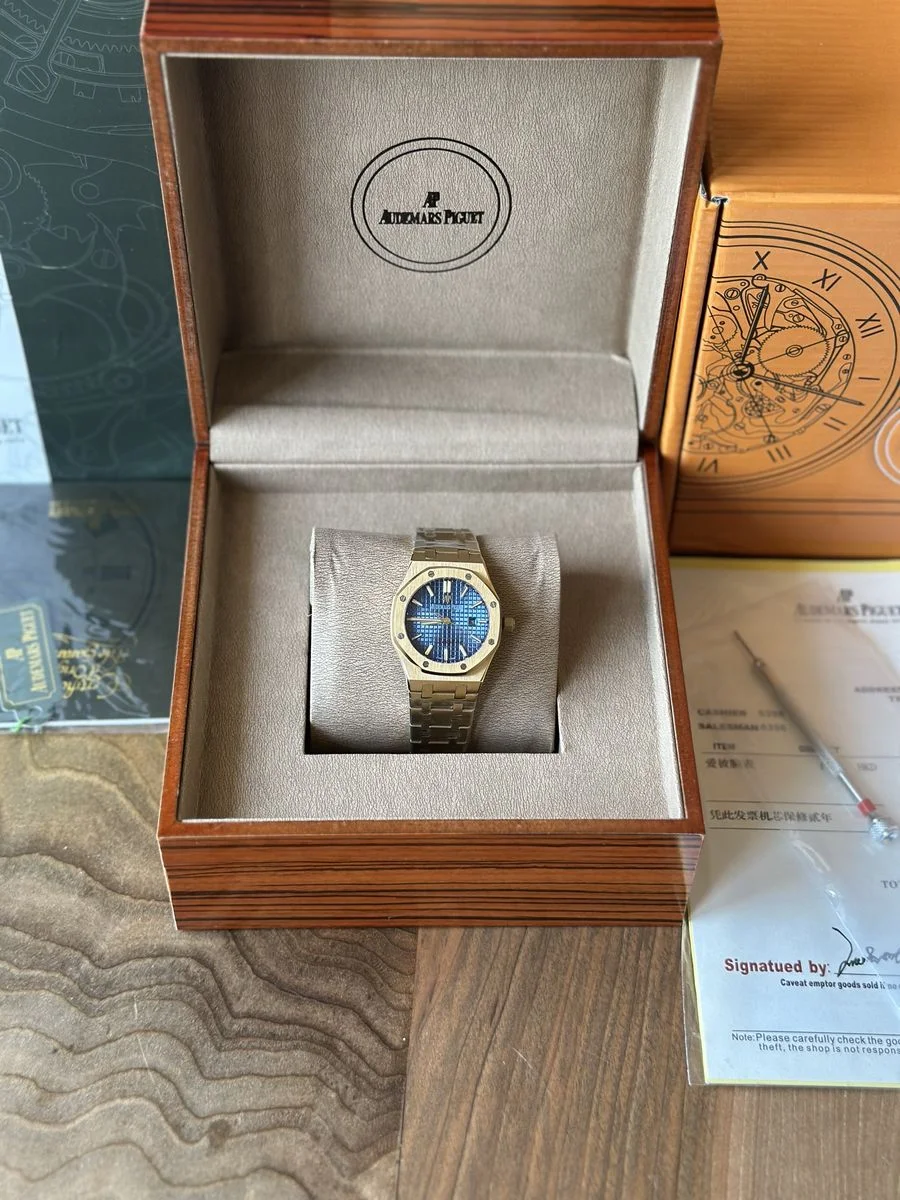 Audemars Piguet Royal Oak 33mm QUARTZ - ДАМСКИ МОДЕЛ — снимка 2
