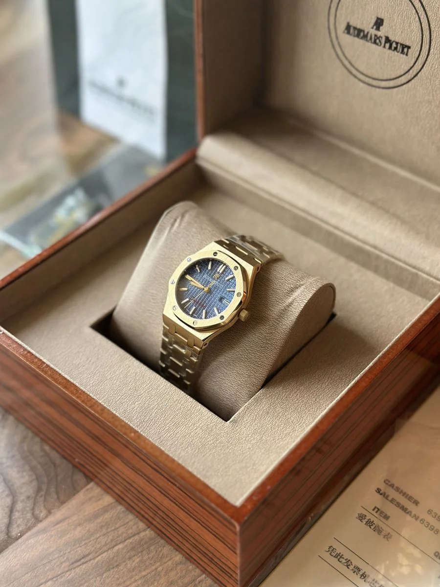 Audemars Piguet Royal Oak 33mm QUARTZ - ДАМСКИ МОДЕЛ — снимка 3