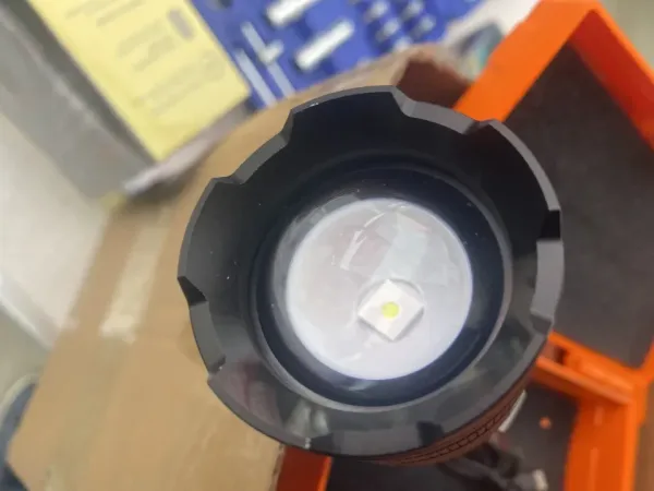 Акумулаторен мощен LED фенер COBA ed — снимка 4