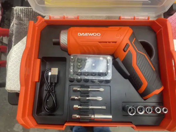 Отвертка акумулаторна DAEWOO DAS40 - Li-ion 3.7V - 33бр. аксесоари — снимка 4
