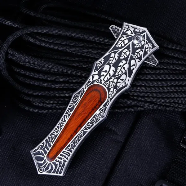 Сгъваем нож с гравирана дръжка и острие тип кама 95x230 — снимка 4