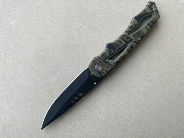 Сгъваем нож Columbia / 105х240см /маскировъчен — снимка 2