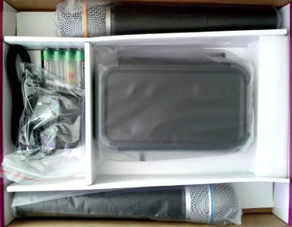 Комплект професионални безжични микрофони Weisre PGX-51 — снимка 4