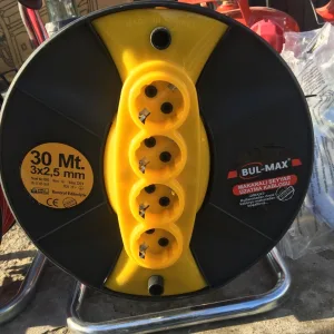 Удължител -макара Bul-Max, 30 м, 3х2,5 мм, 4 гнезда, дръжка