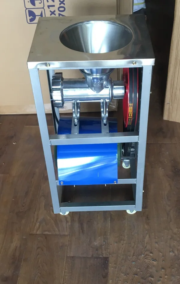 Алуминиева месомелачка №32+стойка с плот и фуния на колела +мотор 2,2 kW — снимка 2