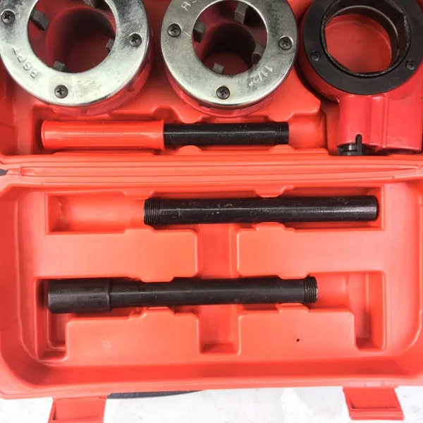 Комплект ръчна винторезка Mar-Pol-2 модела / 1/2"-1 1/4" и 1 1/2"-2"/ — снимка 4