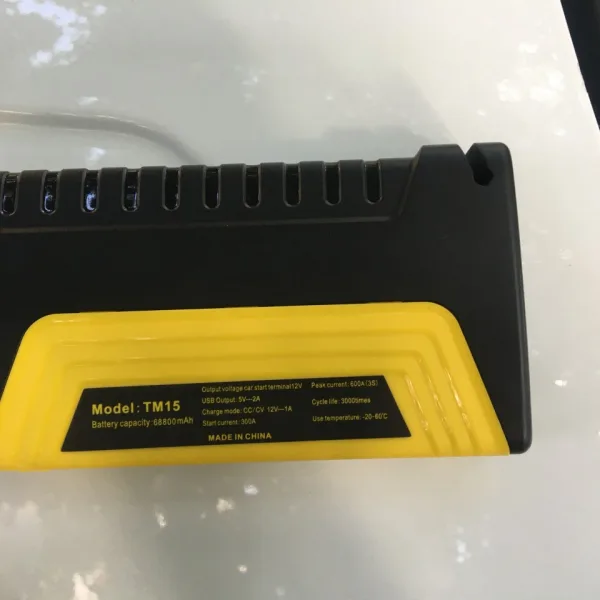 Комплект стартерно устройство High Power Jump starter за кола + компресор — снимка 3