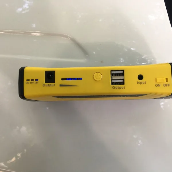 Комплект стартерно устройство High Power Jump starter за кола + компресор — снимка 4