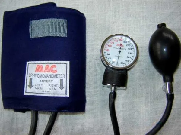Класически механичен апарат за кръвно налягане Mac Check — снимка 3