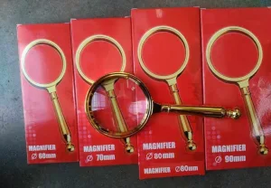 Луксозна позлатена лупа с 3 кратно увеличение ,70 мм