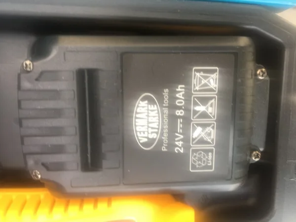 Акумулаторен винтоверт VERMARK STARKE 24V с 2 батерии — снимка 4