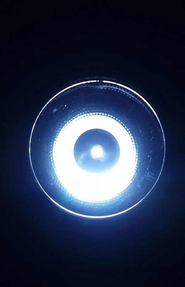 LED акумулаторен фенер YAJIA YJ-2823 — снимка 8