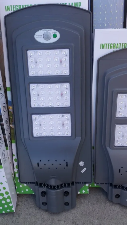 Соларна лампа 60W с pir датчик за движение, IP65 + дистанционно