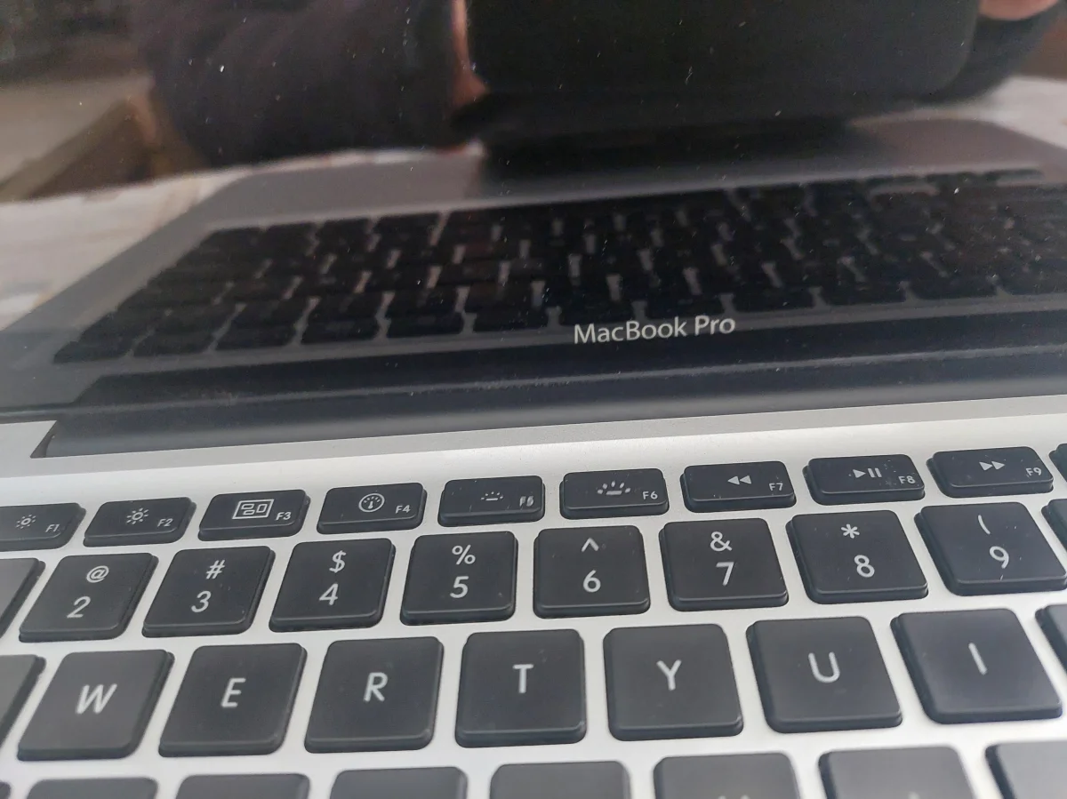 Лаптоп Apple Maсbook PRO за части — снимка 2