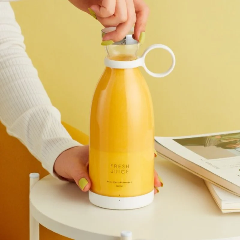 Преносим блендер за сок JUICY